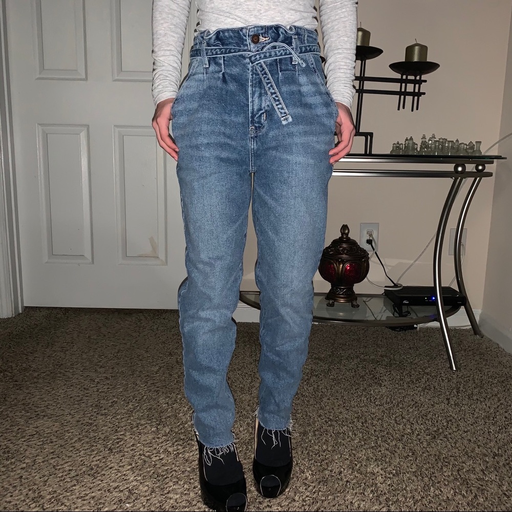 Ultra high-rise mom jeans